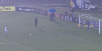 Ratinho manda cobrança pra fora