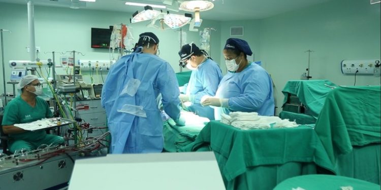 PB faz 1º transplante de coração da rede pública