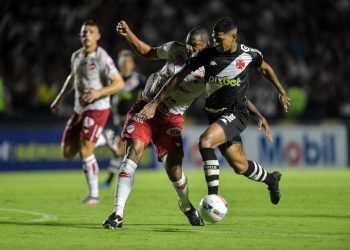 Vasco só empata na estréia da Série B