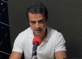 Bruno Roberto chama Efraim Filho de oportunista, por postagem com Bolsonaro
