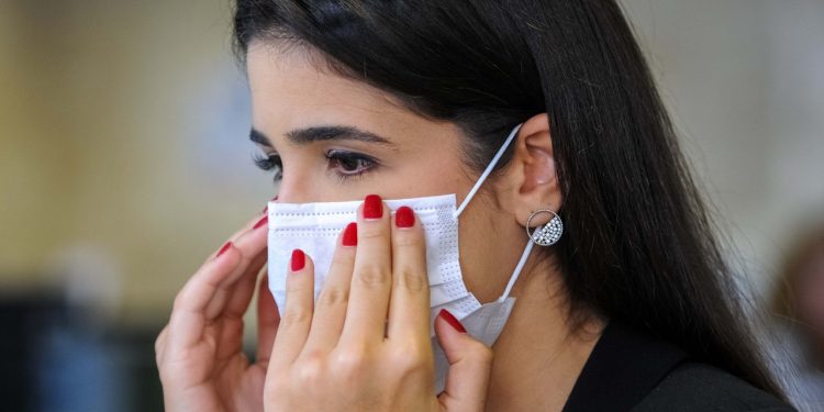 Paraíba desobriga uso de máscara e libera 100% de público em shows e eventos espotivos