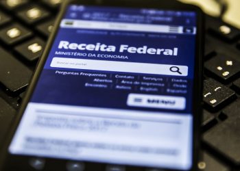 Receita Federal paga hoje lote residual do Imposto de Renda do mês de abril