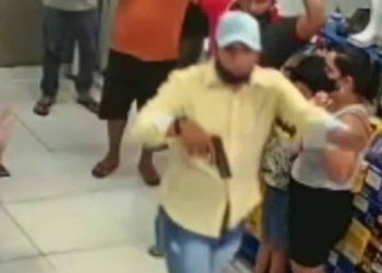 Flagrante! Bandidos fazer arrastão em loja calçados em João Pessoa – Veja vídeo