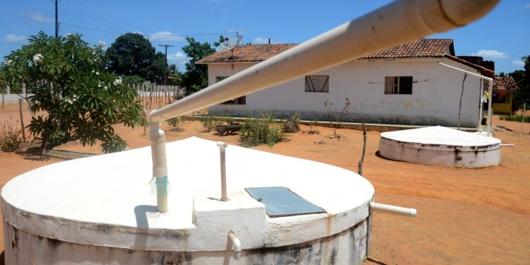 Governo do Estado vai construir 3,5 mil cisternas em 69 municípios