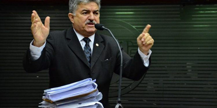 João Gonçalves: “Aqui tem deputado que já está cassado por excesso de faltas”