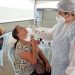 Unidade móvel leva testagem e vacinação contra gripe e Covid aos bairros