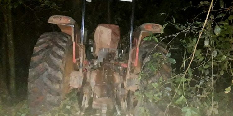 Bebê de 1 ano morre atropelada por trator guiado pelo pai