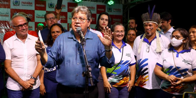 João Azevedo entrega Parque Parahyba 3 e já assina ordem do Parahyba 4