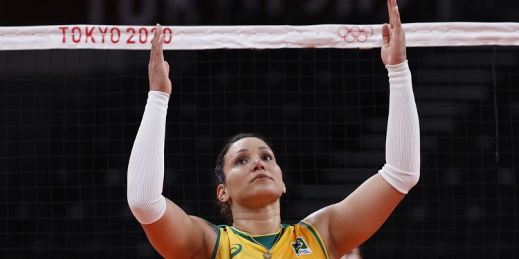 Vôlei – Atacante Tandara é condenada a quatro anos de suspensão por doping