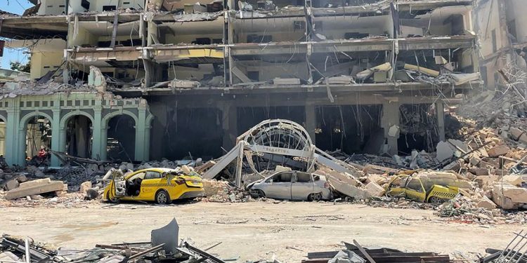 Sobe para 25 o número de mortos na explosão de hotel em Havana