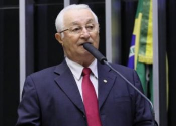 Só um deputado paraibano votou contra o limite de ICMS dos combustíveis
