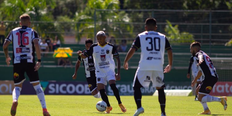 Botafogo-PB vence o Volta Redonda, no RJ e sobe pra terceiro na Série C