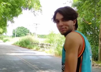 Bombeiros encontram corpo de jovem desaparecido na praia de Lucena