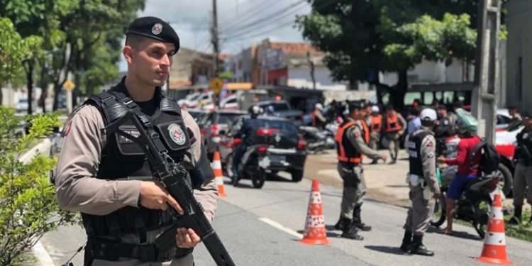 Assembléia aprova redução da altura mínima para entrar na PM