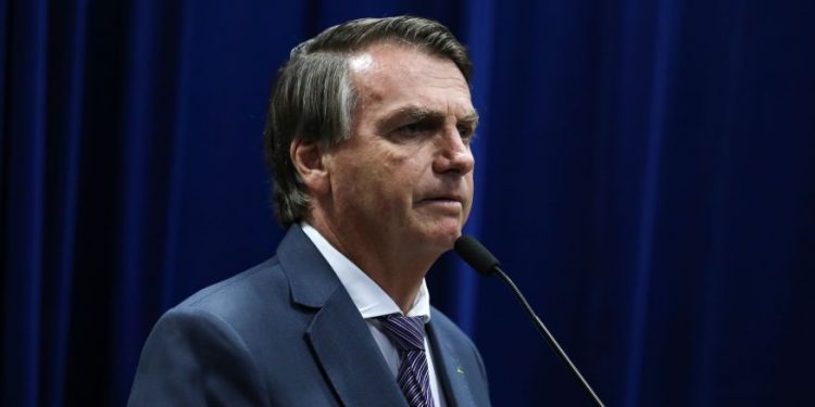 Bolsonaro diz que não vai taxar compras por aplicativos