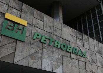 Governo anuncia troca do presidente da Petrobras