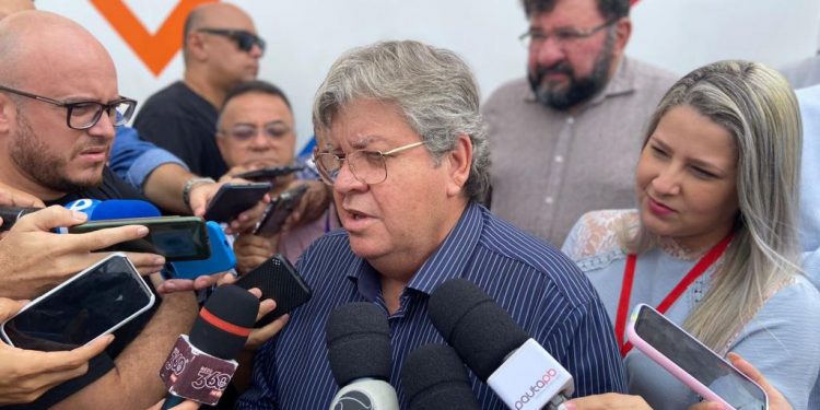 João Azevedo rebate nota do Republicanos: “Qual foi a deslealdade?”