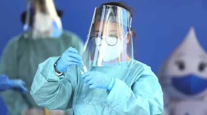 OMS recomenda apuração da possível origem da covid-19 em acidente de laboratório