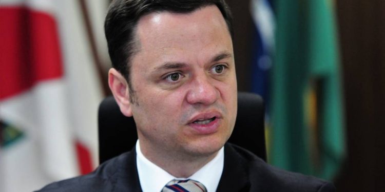 Ministro da Justiça diz que buscas por desaparecidos continuam