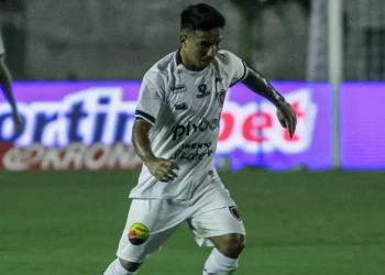 Botafogo enfrenta o Atlético-CE nesse domingo (19) na briga pelo topo da tabela