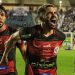 VÍDEO – Campinense bate Confiança de virada, fora de casa e respira na Série C