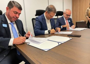 Dinho e Cícero assinam empréstimo para construção da sede da Câmara de João Pessoa