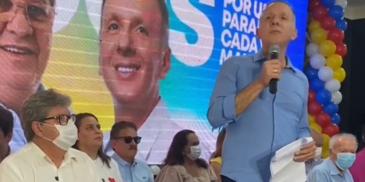 Agnaldo frustra expectativas e anuncia candidatura à reeleição de deputado federal