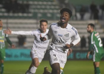 Santos vira sobre o Juventude e livra, por enquanto, o Flamengo do Z4