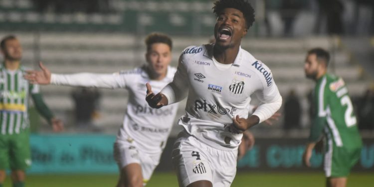 Santos vira sobre o Juventude e livra, por enquanto, o Flamengo do Z4