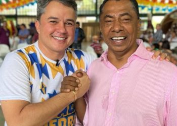 Ao lado de Efraim Filho, Damião Feliciano mostra que ainda tem ‘uma mão’ no PDT