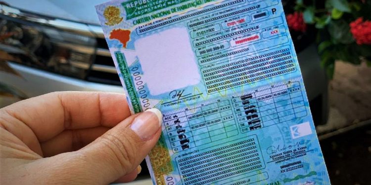 Nova CNH começa a ser emitida hoje (1º) em todo país