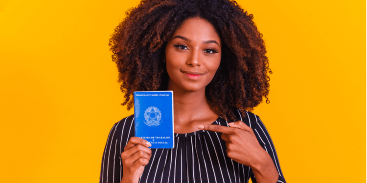 Taxa desemprego cai para 9,8% e é a menor do primeiro trimestre desde 2015