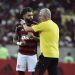 Flamengo fura retranca de Felipão, mas esbarra na má pontaria
