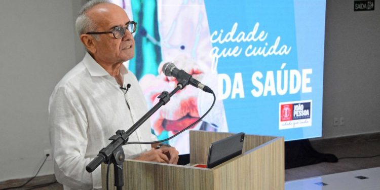 Cícero Lucena anuncia reajuste de 33% para os servidores da saúde