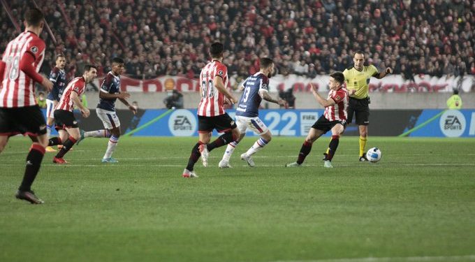 Fortaleza se despede da Libertadores com derrota para o Estudiantes