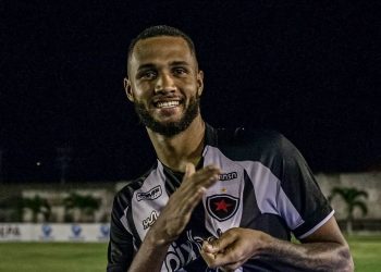 Gustavo Coutinho deixa o Botafogo-PB e acerta com o Sport-PE