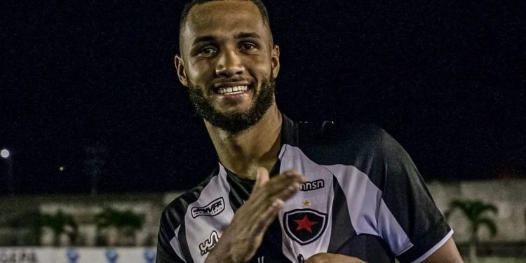 Gustavo Coutinho deixa o Botafogo-PB e acerta com o Sport-PE