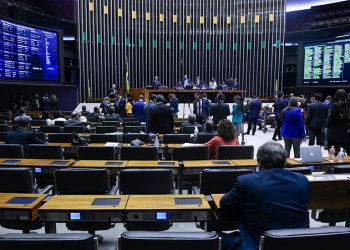 Congresso derruba vetos de Bolsonaro a projetos de R$ 6,65 bilhões para cultura