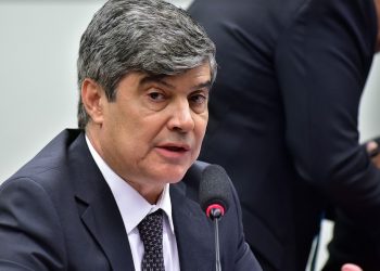 PL nega retirada de candidaturas de Nilvan e Bruno Roberto