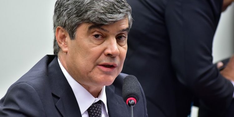 PL nega retirada de candidaturas de Nilvan e Bruno Roberto