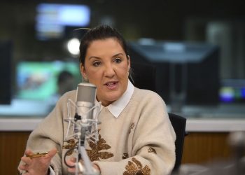 Nova presidente da Caixa assume cargo na terça-feira (5)