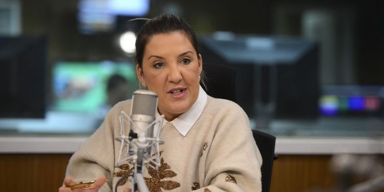 Nova presidente da Caixa assume cargo na terça-feira (5)