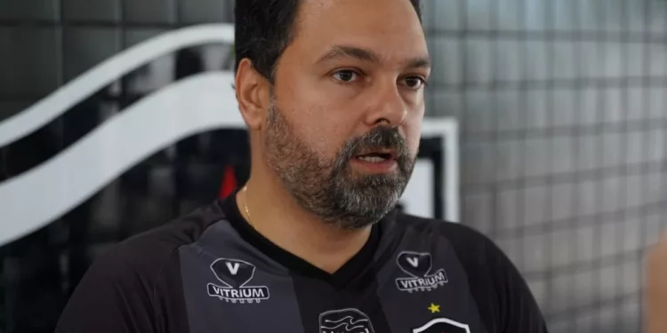 Presidente do Belo, Alexandre Cavalcanti, é mais um cartola contra perda de pontos por racismo