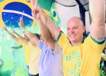 Diante de ginásio lotado, Cabo Gilberto lança candidatura a Deputado Federal