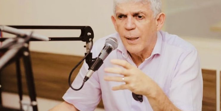 Justiça Eleitoral itima Ricardo Coutinho a apresentar certidão negativa de inelegibilidade e outras