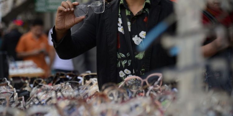 IBGE: desemprego segue em queda e fecha trimestre em 9,1%