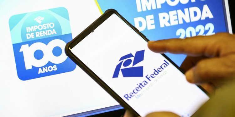 Receita libera amanhã consulta a restituição do Imposto de Renda