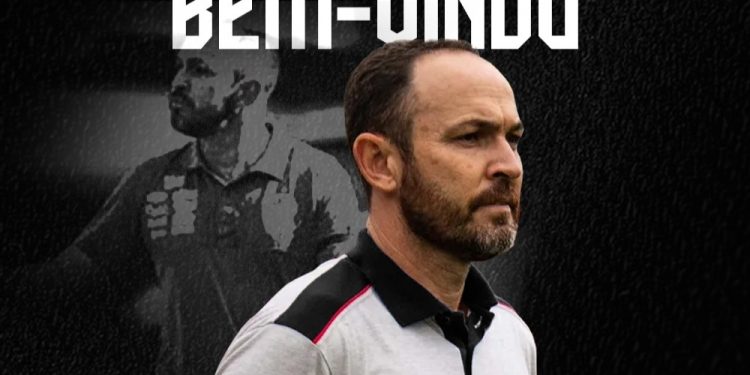 Quem é Moisés Egert, novo treinador do Botafogo-PB