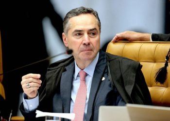Ministro Barroso (STF) suspende lei que criou piso salarial para a enfermagem