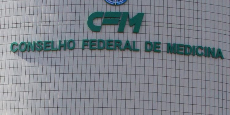 CFM publica nova norma sobre prescrição de canabidiol